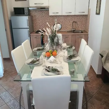 Nona Apartment