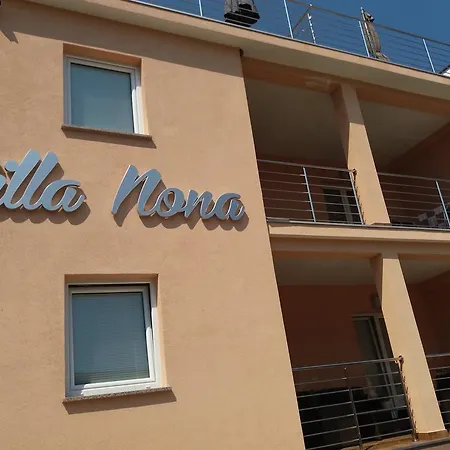 Nona Umag