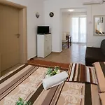 Nona Apartamento