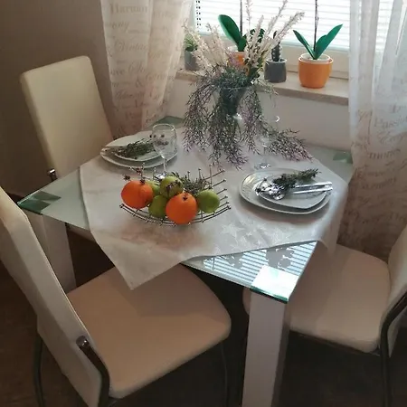 Nona Umag