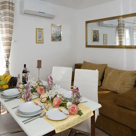 Nona Apartment Umag