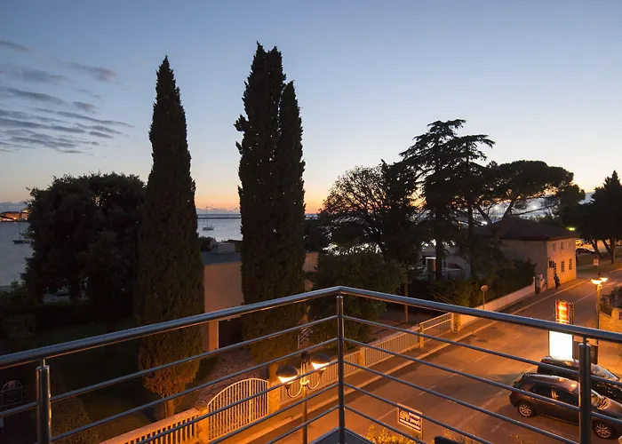 Nona * Umag